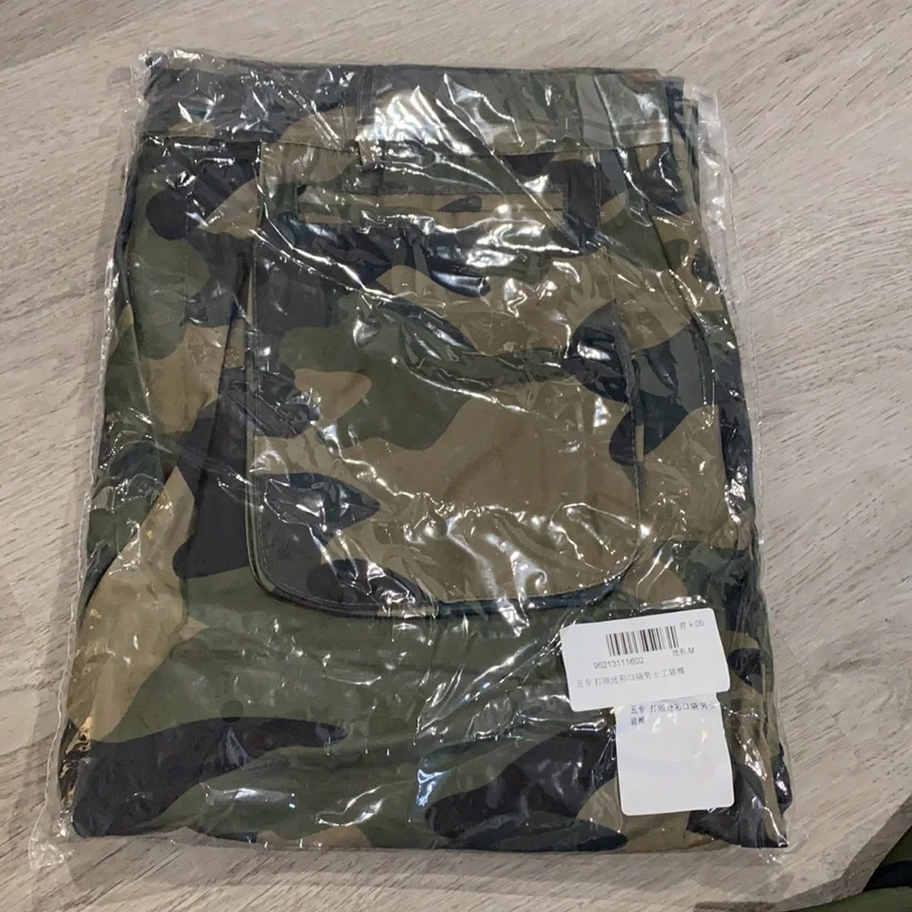 New Camo Jogger Pants with pockets - Picture 6 of 8